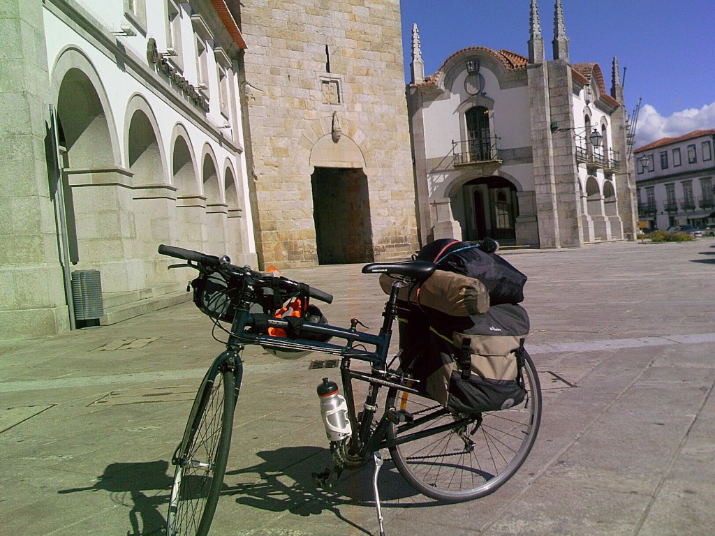 Montague Navigator folding bike tour of Italy