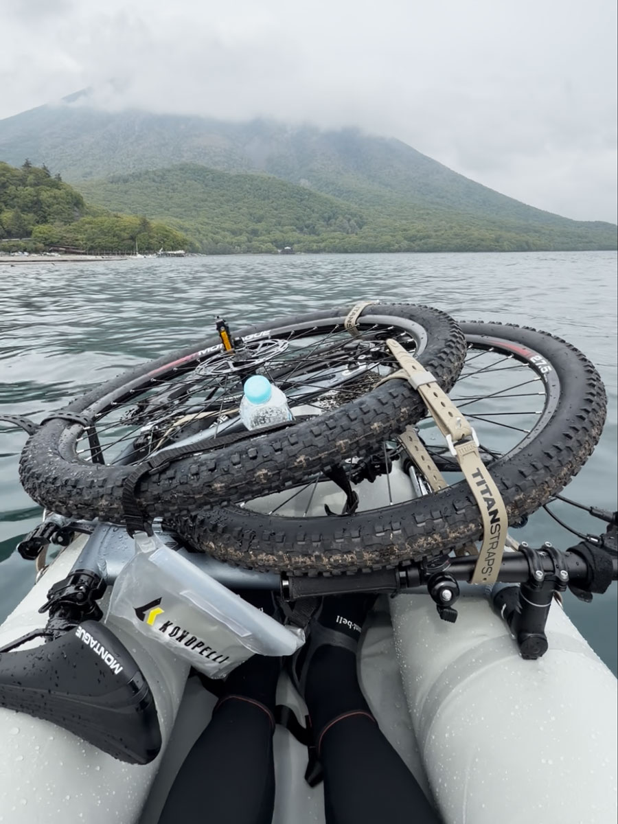 Bikerafting with a Montague Bikes Paratrooper Highline folding mountain bike