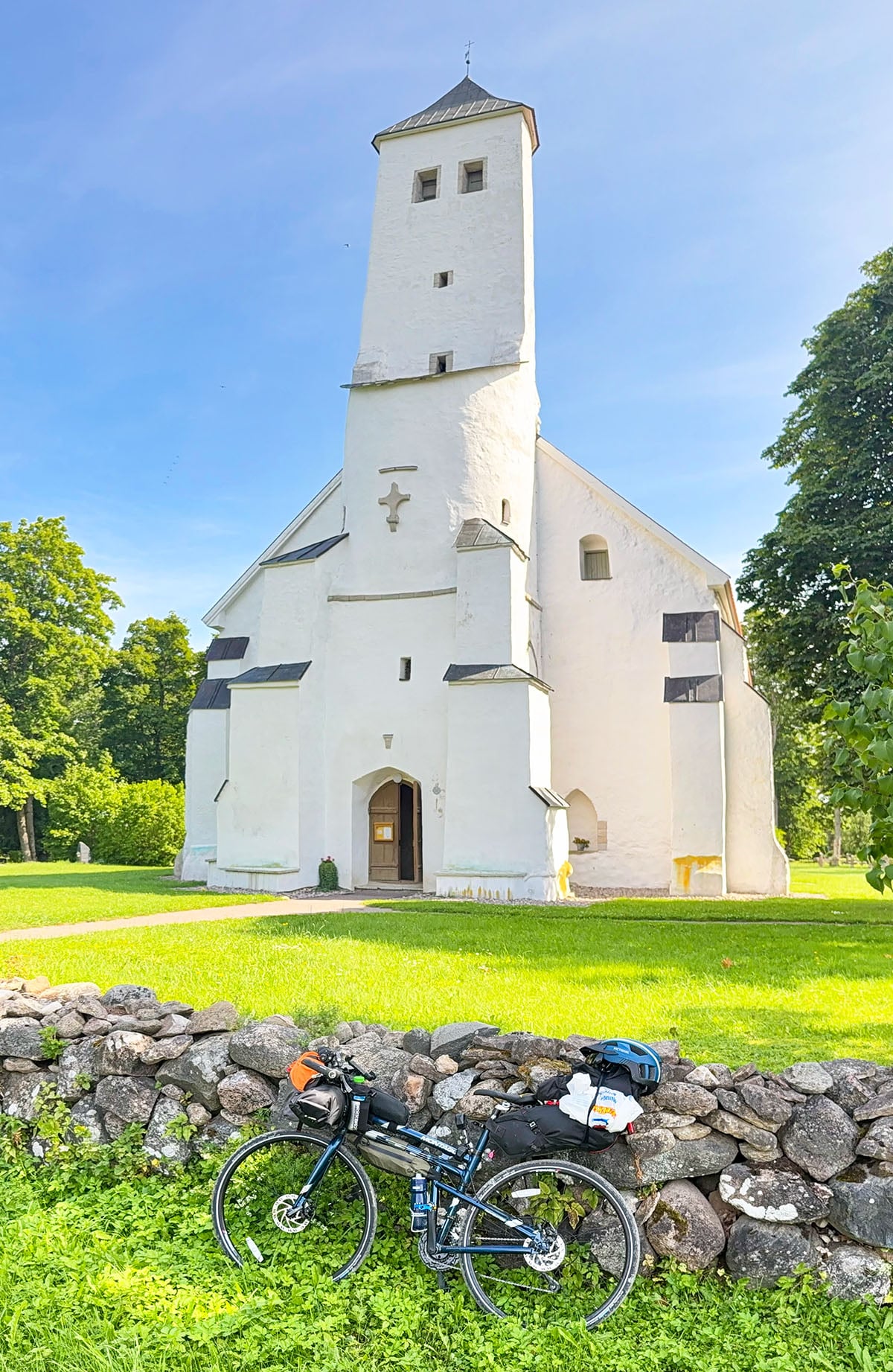 Montague Navigator in Estonia bikepacking